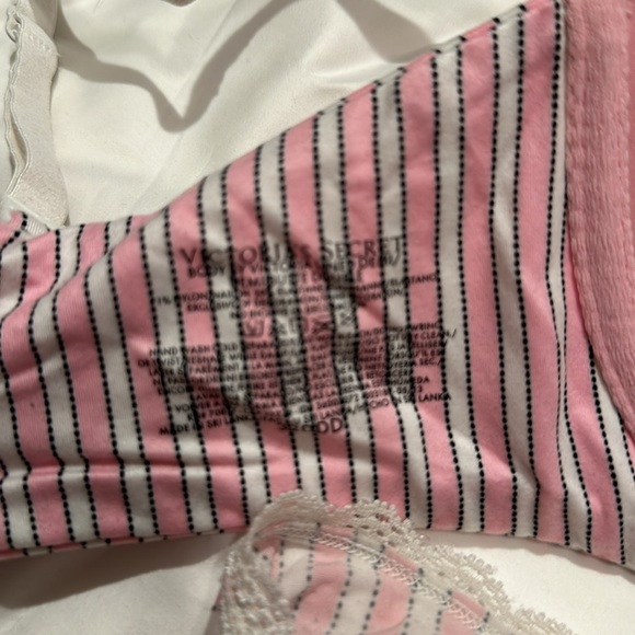Victorias Secret striped 2Pc set - Picture 6 of 7